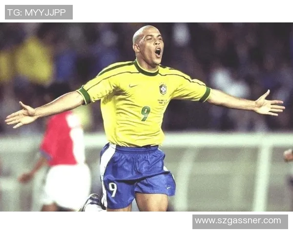 足球球星33号是在哪一年出生及相关背景揭秘